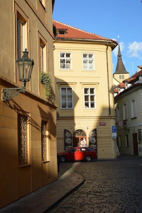Old Town Herberghaus, 250M To Charles Bridge Apartamento Praga Exterior foto